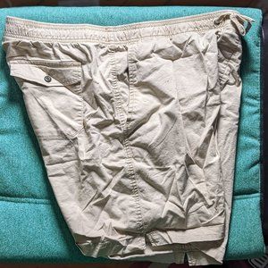 Gap 7" Relaxed Fit Khaki Short